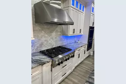 5845 Bahia Way S. Way W, Saint Pete Beach, FL 33706 - Photo 9