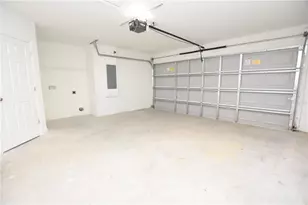 1111 Mercury Dr E, Lakeland, FL 33810 - Photo 3