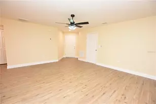 1111 Mercury Dr E, Lakeland, FL 33810 - Photo 7