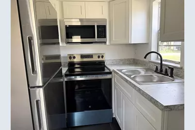 622 Booker Avenue #A B, Lake Wales, FL 33853 - Photo 3