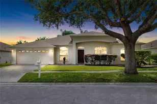 2763 Valencia Grove Dr, Valrico, FL 33596 - Photo 1