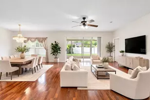 2763 Valencia Grove Dr, Valrico, FL 33596 - Photo 5