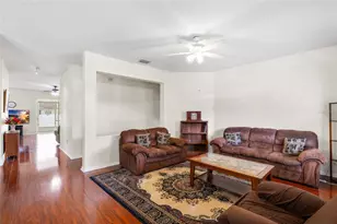 2763 Valencia Grove Dr, Valrico, FL 33596 - Photo 7