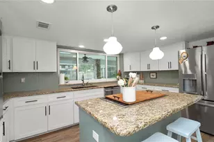 1129 Sugartree Ln N, Lakeland, FL 33813 - Photo 11