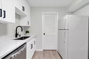 1200 Tarpon Woods Blvd, Palm Harbor, FL 34685 - Photo 7