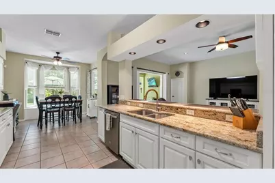 2803 Spring Meadow Drive, Plant City, FL 33566 - Photo 19