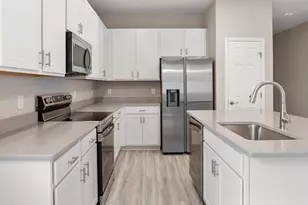 454 Windy Willow Wy, Saint Cloud, FL 34771 - Photo 7