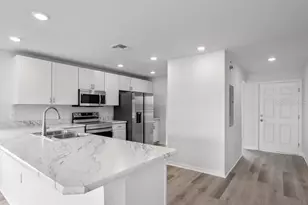 235 Turtle Bay Ave, Winter Haven, FL 33881 - Photo 5