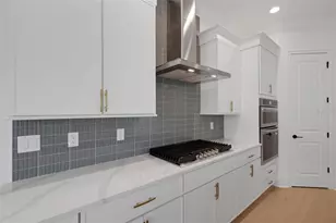 5389 Delphi Hills Cir, Lakeland, FL 33812 - Photo 11