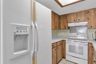 1880 N Crystal Lake Dr, Lakeland, FL 33801 - Photo 21