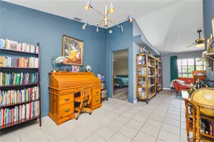 7411 Floral Cir E, Lakeland, FL 33810 - Photo 7