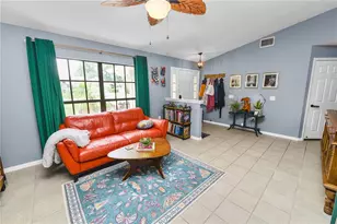 7411 Floral Cir E, Lakeland, FL 33810 - Photo 5