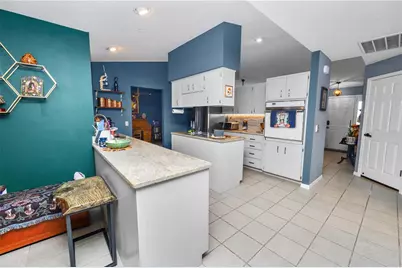 7411 Floral Circle E, Lakeland, FL 33810 - Photo 9