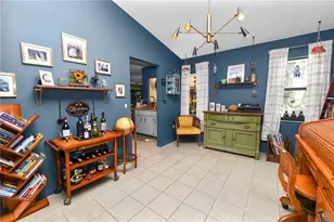 7411 Floral Cir E, Lakeland, FL 33810 - Photo 7