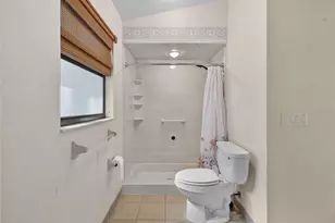 7411 Floral Cir E, Lakeland, FL 33810 - Photo 27