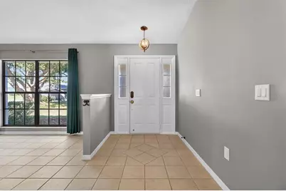 7411 Floral Circle E, Lakeland, FL 33810 - Photo 5