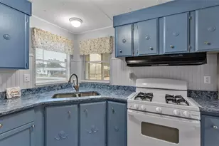 203 Janet Ln, Lakeland, FL 33809 - Photo 13