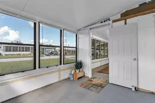 203 Janet Ln, Lakeland, FL 33809 - Photo 5