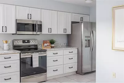 4850 Squire Hollow Drive, Lakeland, FL 33811 - Photo 9