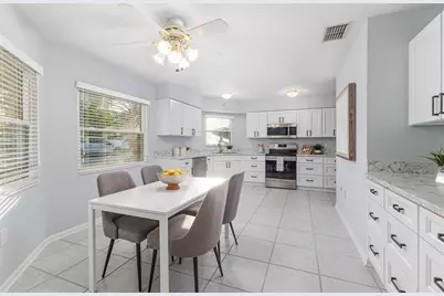 4850 Squire Hollow Drive, Lakeland, FL 33811 - Photo 7