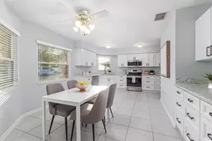 4850 Squire Hollow Dr, Lakeland, FL 33811 - Photo 7