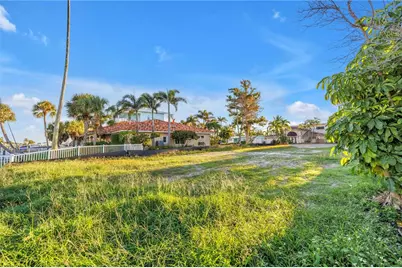 580 Normandy Road, Madeira Beach, FL 33708 - Photo 15