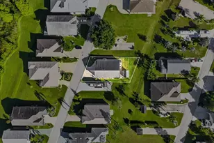 1102 Motorcoach Dr, Polk City, FL 33868 - Photo 7