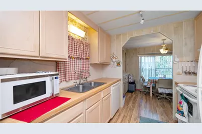 1737 E Robin Avenue, Sebring, FL 33870 - Photo 11