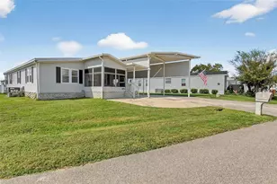 4945 Shore Line Dr, Polk City, FL 33868 - Photo 1