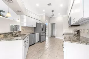 2636 Huntington Hills Dr, Lakeland, FL 33810 - Photo 11