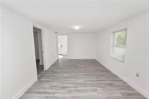 910 E Warren St, Plant City, FL 33563 - Photo 9