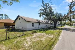 910 E Warren St, Plant City, FL 33563 - Photo 25