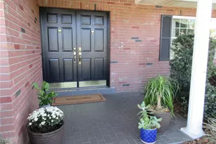 1319 Fairlee St, Lakeland, FL 33813 - Photo 3