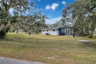 34739 Hibiscus Dr, Dade City, FL 33523 - Photo 45