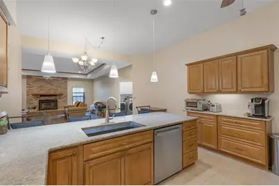 6602 Forestwood Drive W, Lakeland, FL 33811 - Photo 11