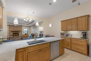 6602 Forestwood Dr W, Lakeland, FL 33811 - Photo 11