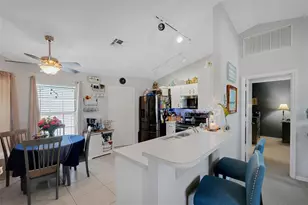 3003 Chasewood Dr, Lakeland, FL 33810 - Photo 3