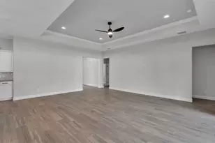 296 E Daughtery Rd, Lakeland, FL 33809 - Photo 21