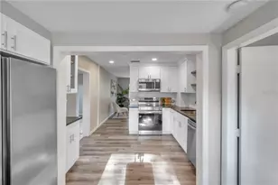 8100 5th St N, Saint Petersburg, FL 33702 - Photo 23