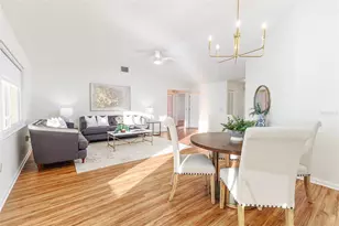 1635 Colonnades Cir N, Lakeland, FL 33811 - Photo 9