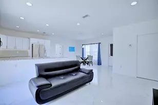 827 Renault Ave, Sebring, FL 33872 - Photo 9