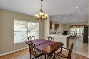 2729 Pankaw Ln, Valrico, FL 33596 - Photo 9