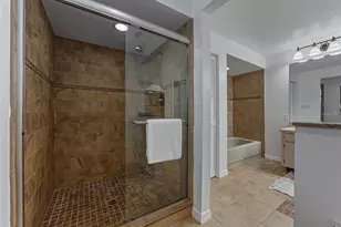 16404 Ashwood Dr, Tampa, FL 33624 - Photo 31