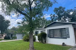 917 Bonnie Dr, Lakeland, FL 33803 - Photo 1