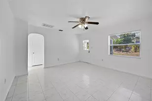 147 Palm Dr, Winter Haven, FL 33880 - Photo 3