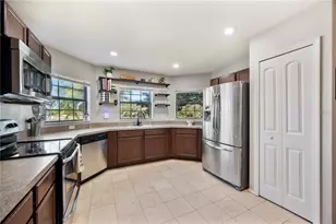 6436 Evergreen Park Dr, Lakeland, FL 33813 - Photo 9