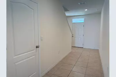 915 Waterfall Boulevard, Davenport, FL 33837 - Photo 5