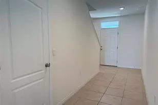 915 Waterfall Blvd, Davenport, FL 33837 - Photo 5