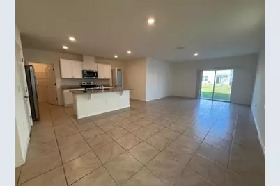 915 Waterfall Boulevard, Davenport, FL 33837 - Photo 7