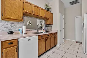 6052 Condor Dr, Lakeland, FL 33809 - Photo 9